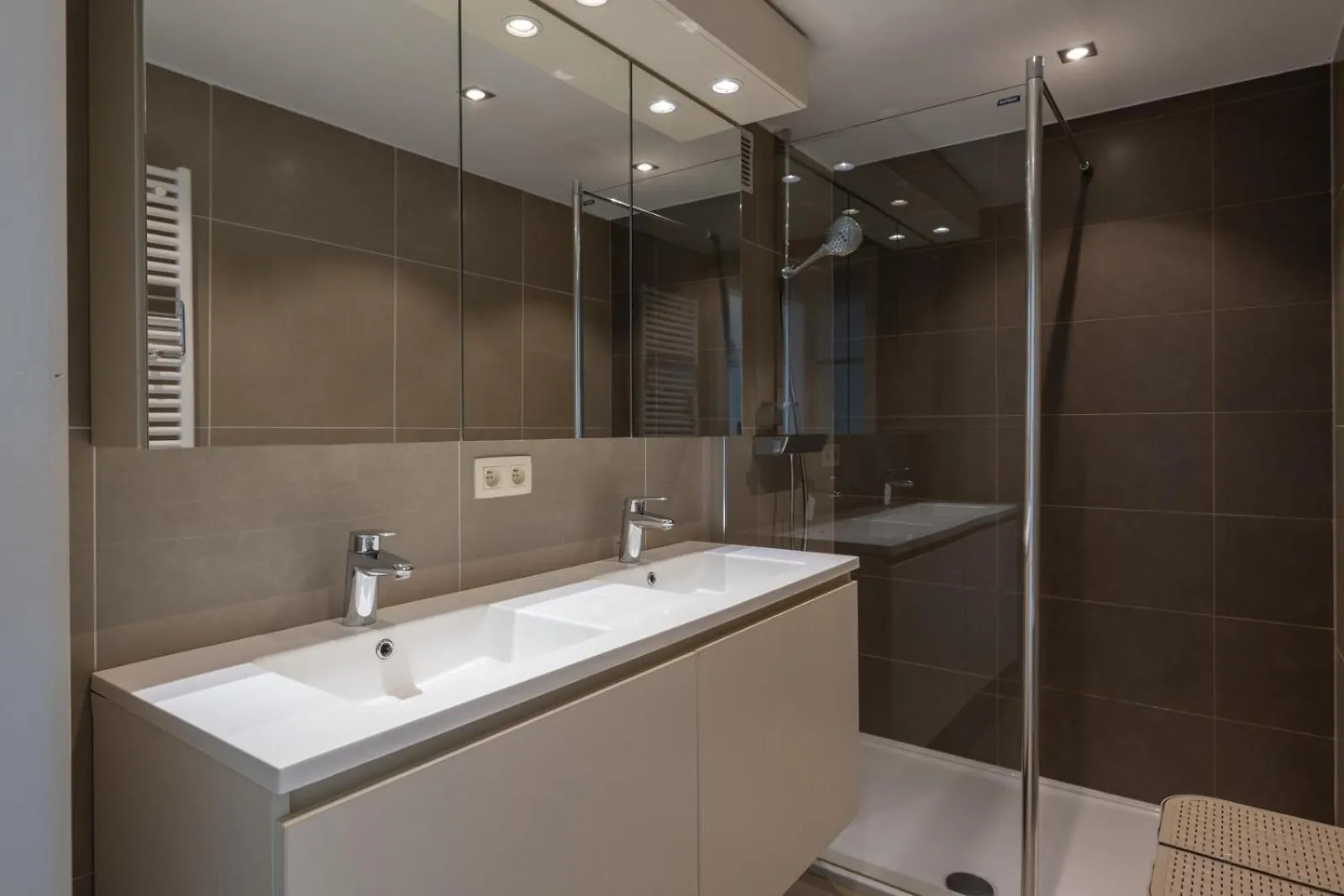 아파트 Renovated Studio With Amazing Seaview T119 오스텐드