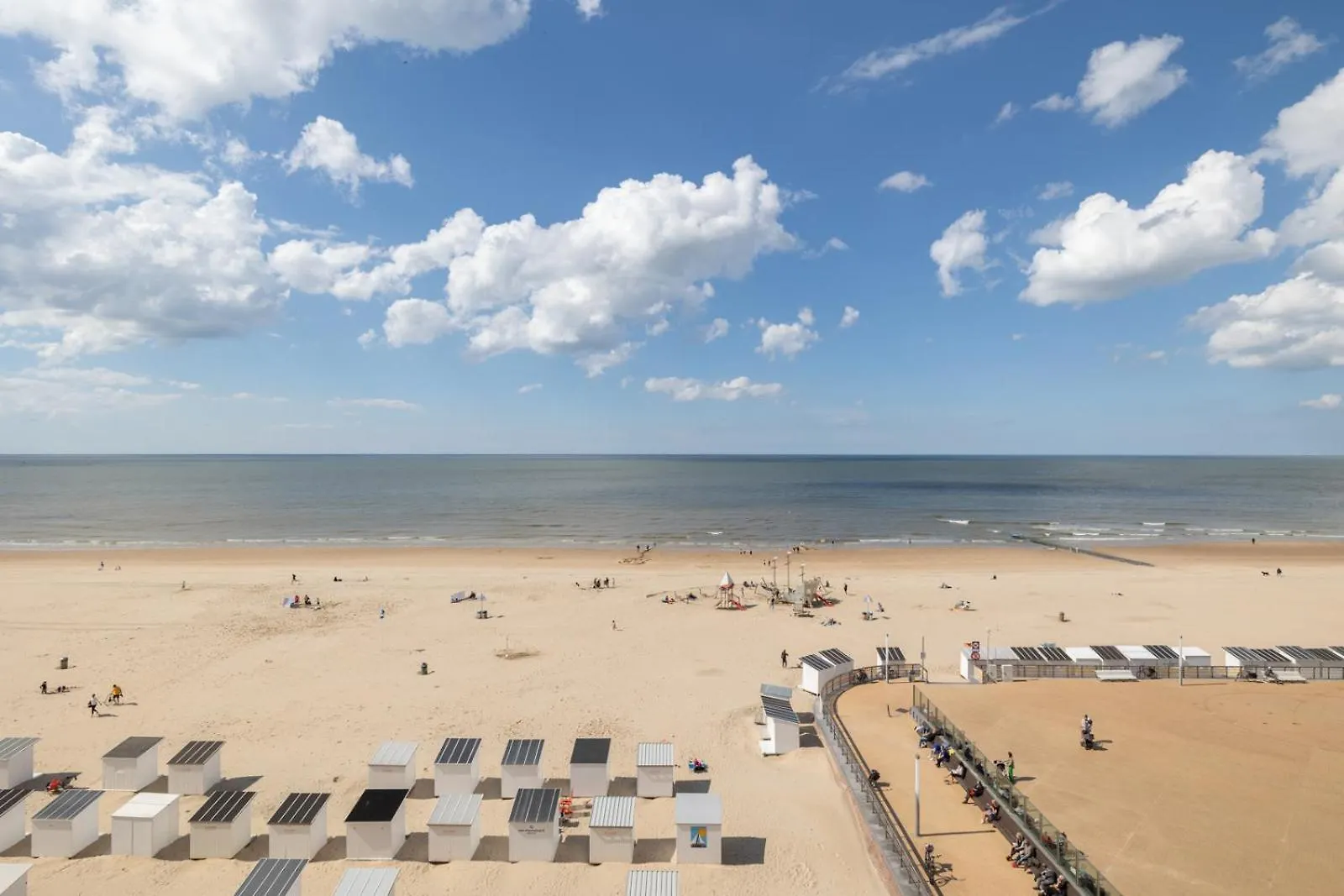 아파트 Renovated Studio With Amazing Seaview T119 오스텐드